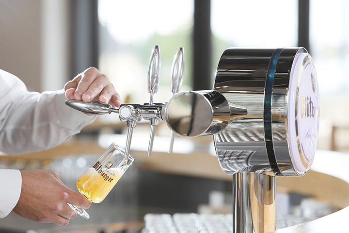 Bitburger pohár sör