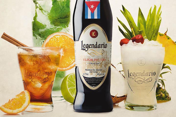 Centenario rum pohárban