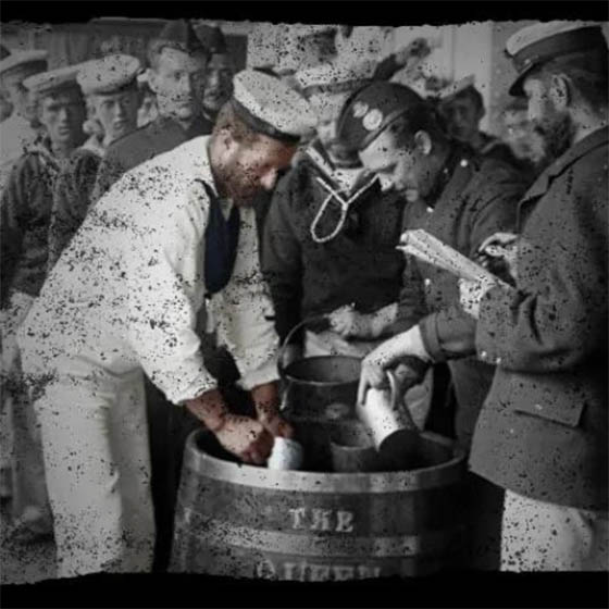 Navy rum:  Kis színes érdekességek